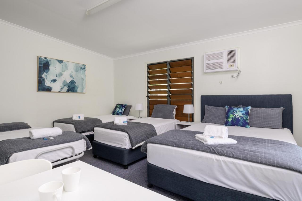 Tin Can Bay'S Sleepy Lagoon Motel Bagian luar foto
