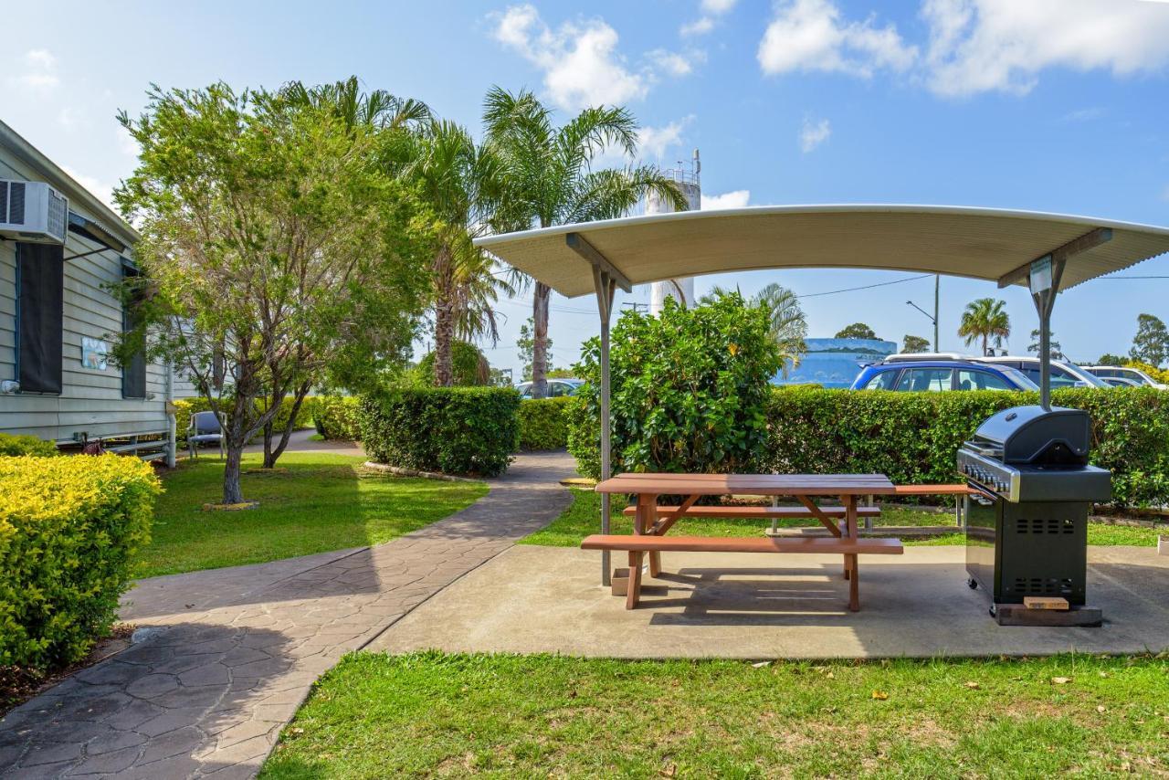 Tin Can Bay'S Sleepy Lagoon Motel Bagian luar foto